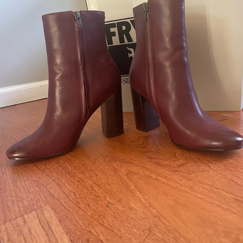 FRYE Mina bootie